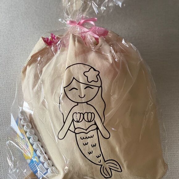 DIY Coloring Tote  - Picture 8 of 8